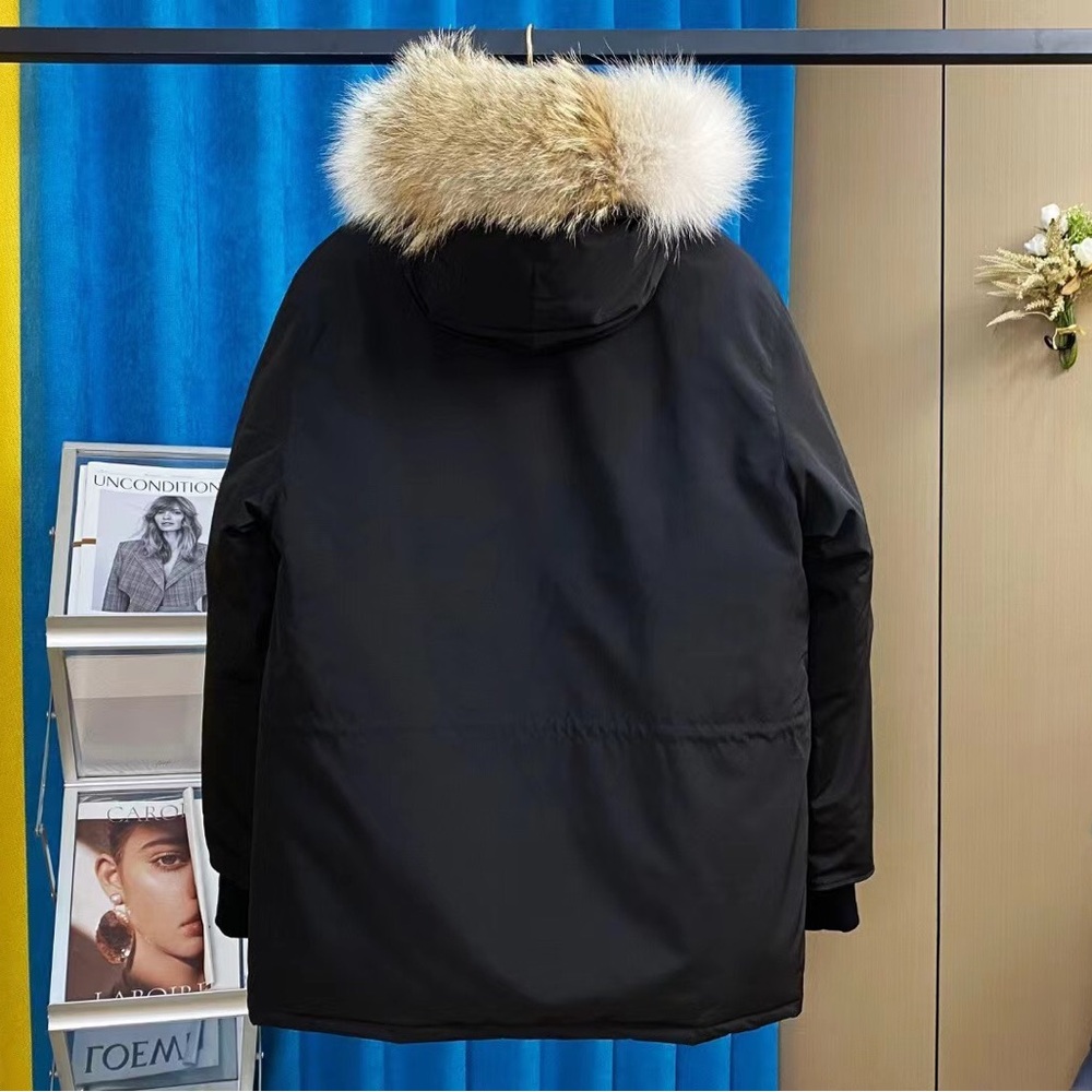 Canada Goose Men's Coat,Very comfortable to wear - Picture 2 of 7